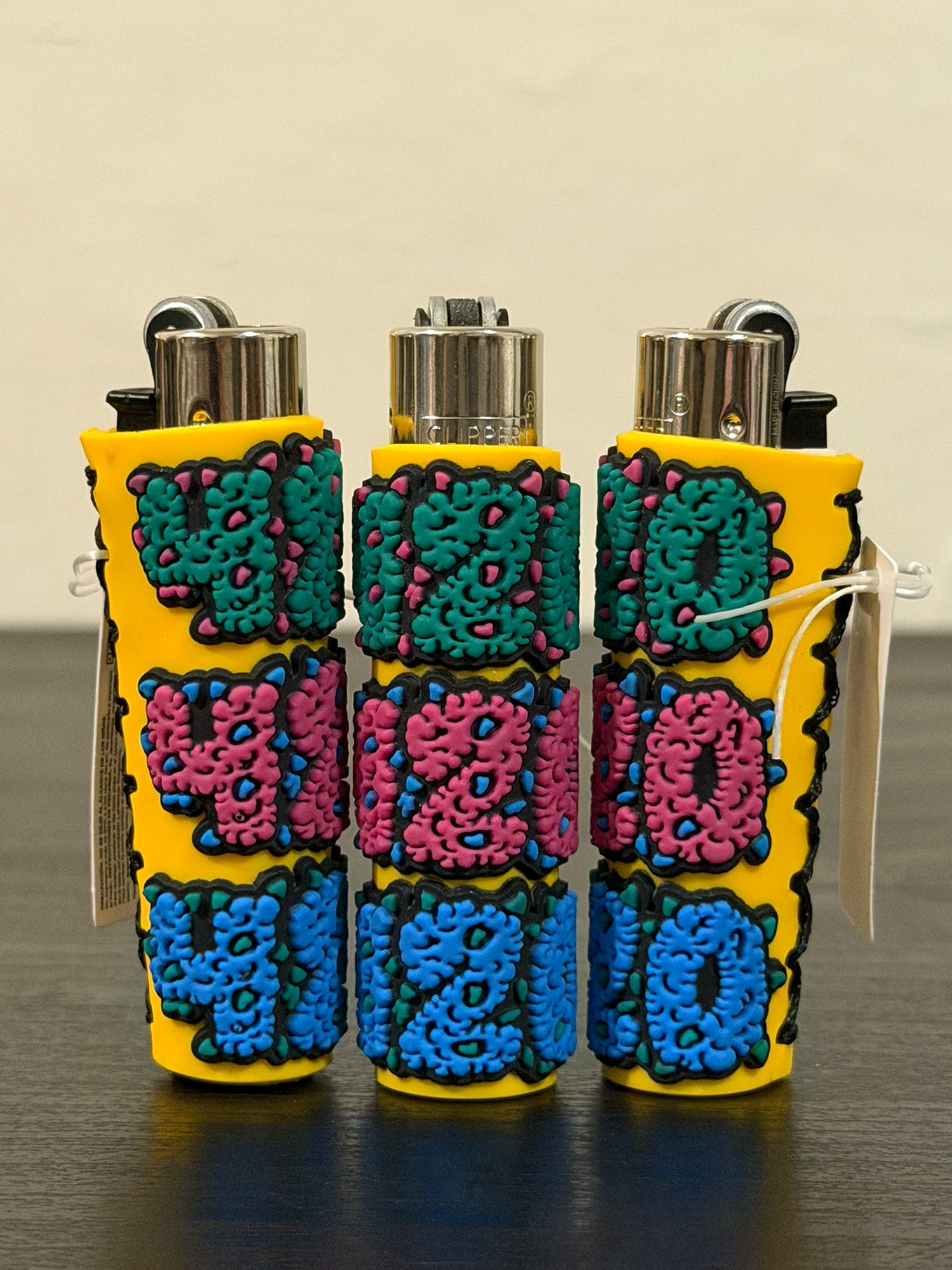 Encendedor Clipper Reusable con Funda Decorada (2 x $168)