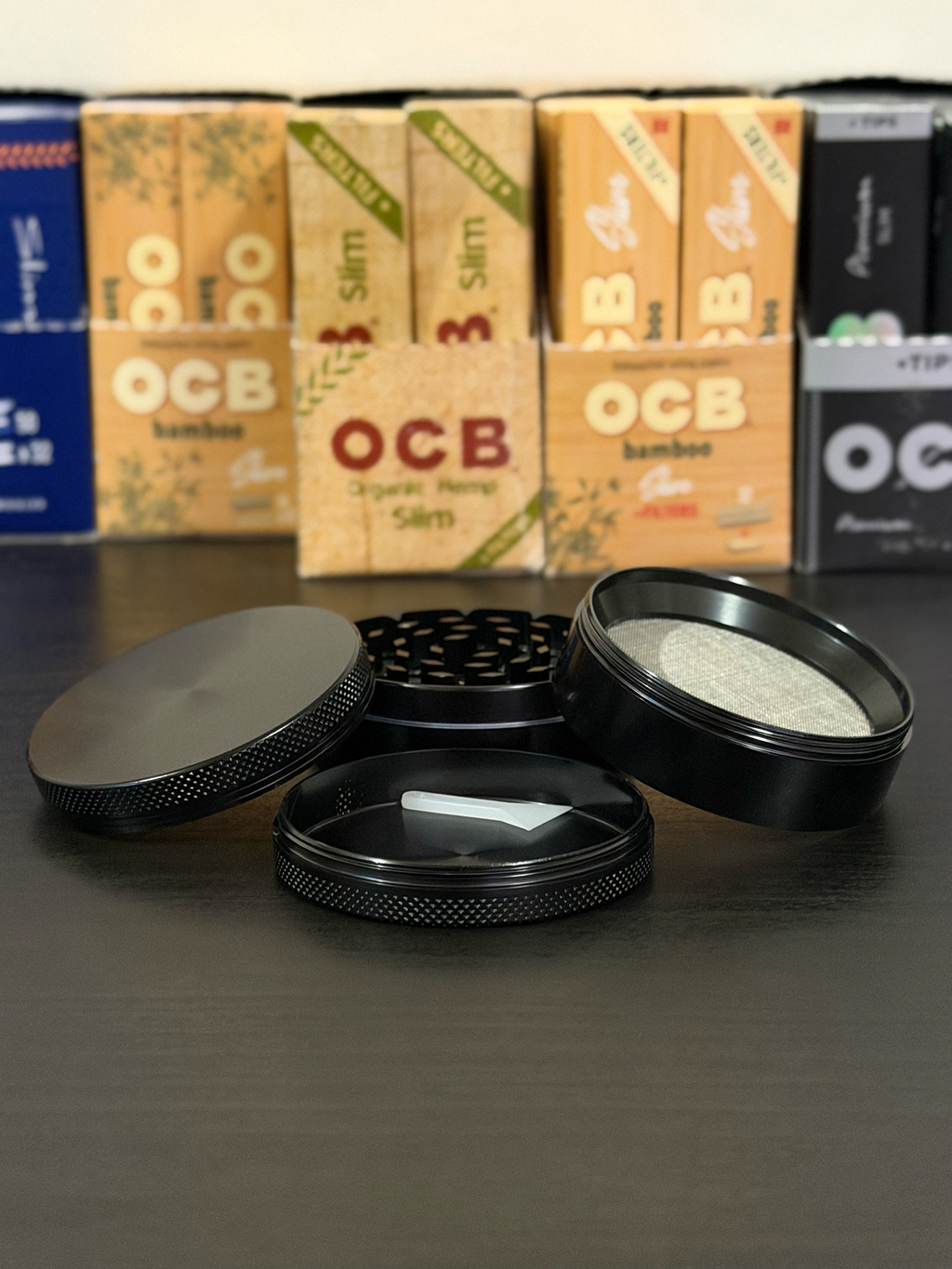 Grinder Aluminio Negro 4 Piezas | 62 mm