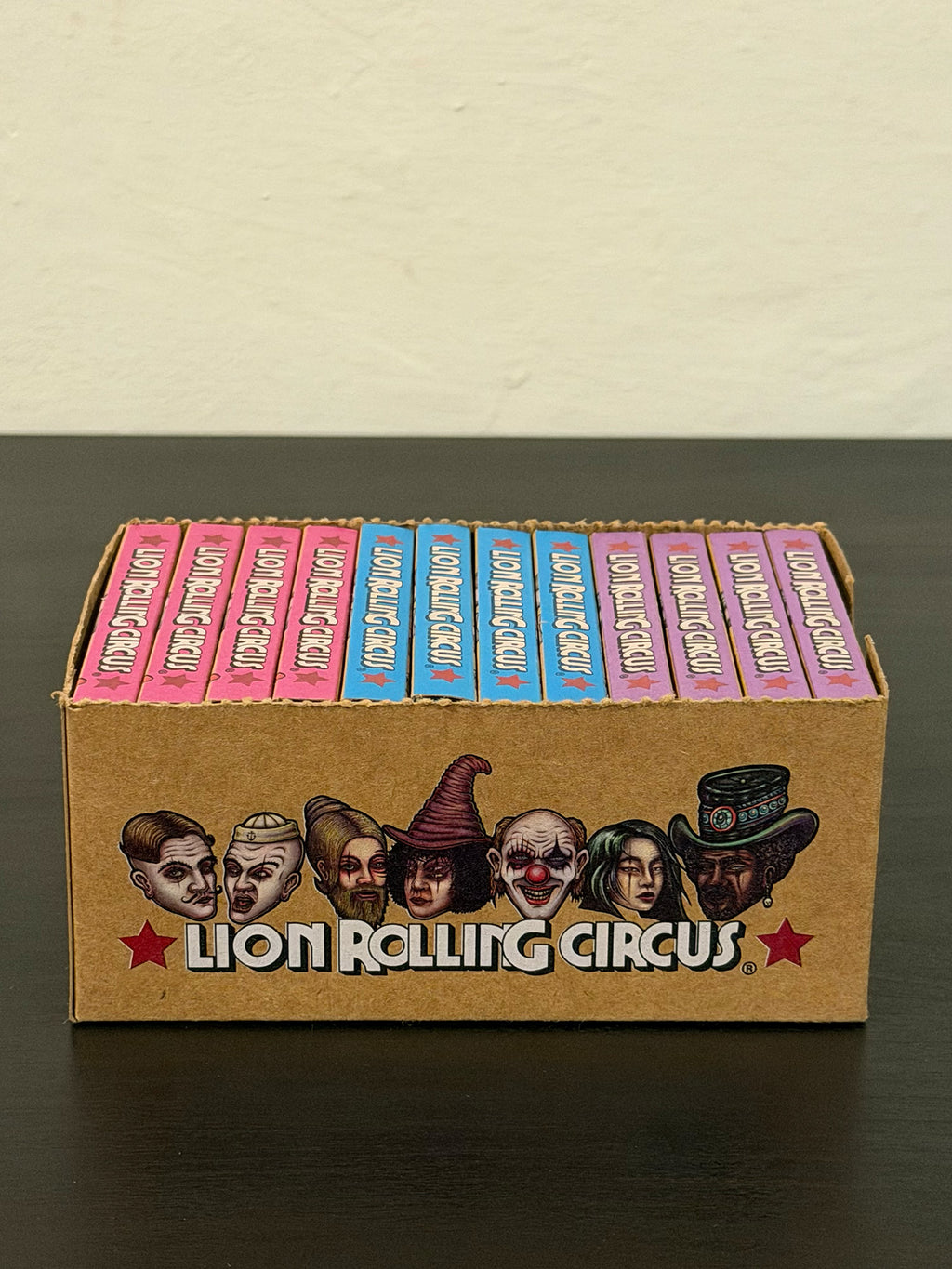 Lion Rolling Circus 1 1/4 Unbleached + Filtros